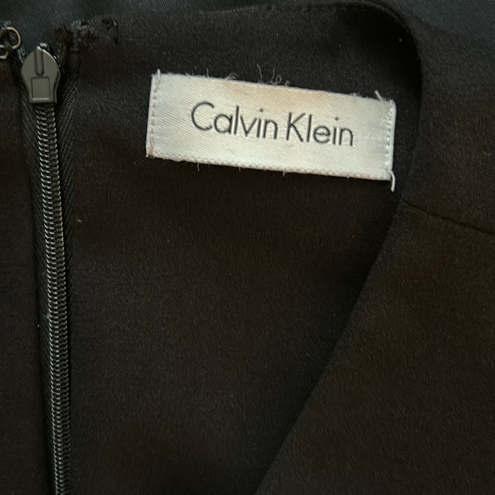 Calvin Klein A line flare black dress with cutout hem detail size 10 - Picture 4 of 5